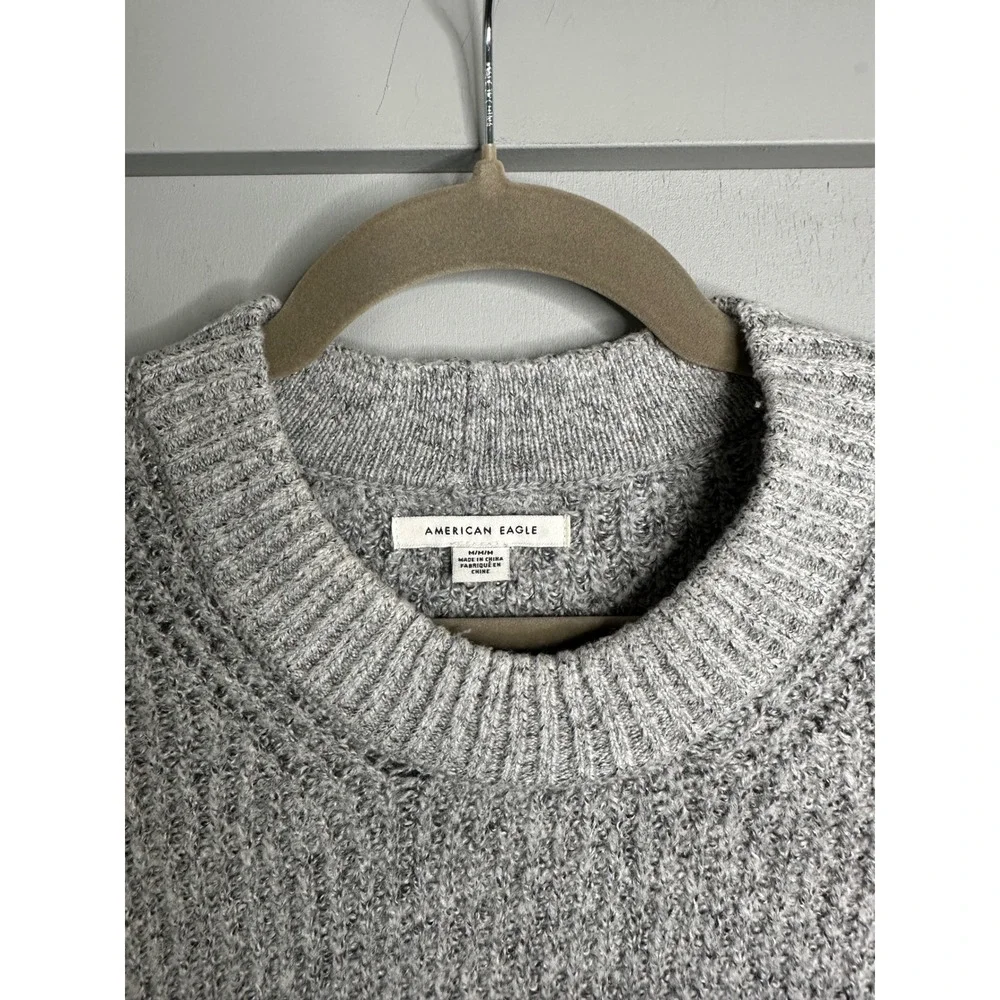 American Eagle Women's Gray Knit Sweater‎ Crew Neck Long Sleeve Casual Size Med - Picture 2 of 9